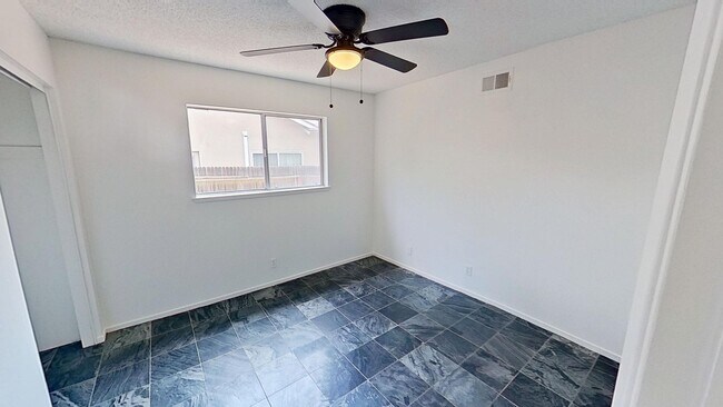 Building Photo - 4 Bedroom/2 Bathroom house in Goleta