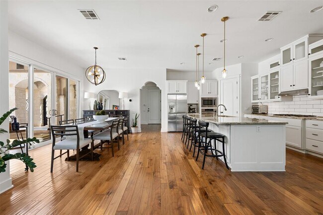Building Photo - 64 Tiburon Dr