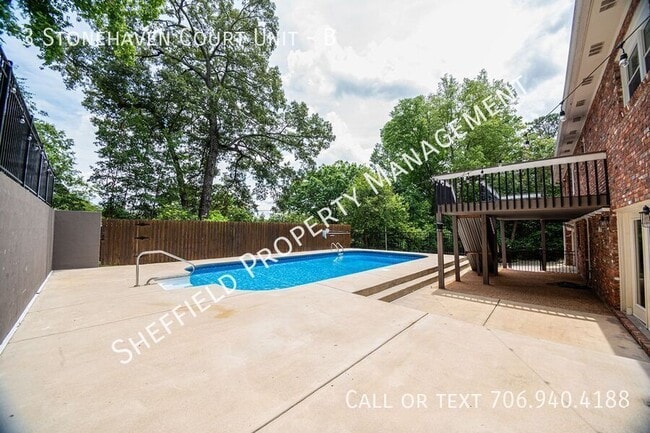 Building Photo - 3 Stonehaven Ct