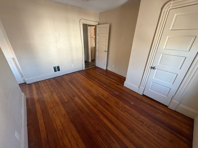 Building Photo - 242-244 Orange Street