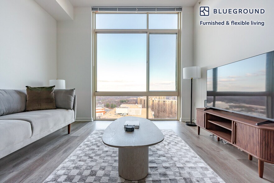 Building Photo - 8421 Broad St