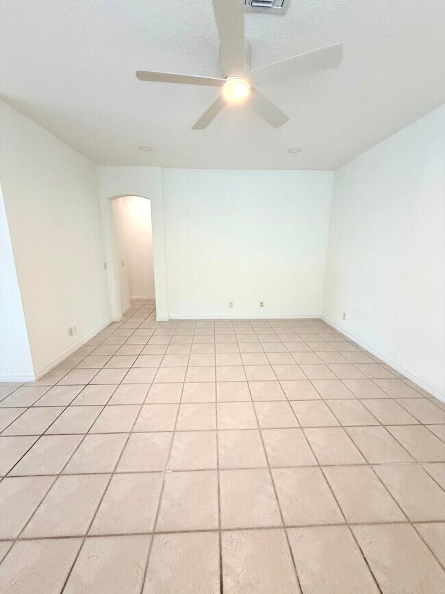Building Photo - 673 Conservation Dr