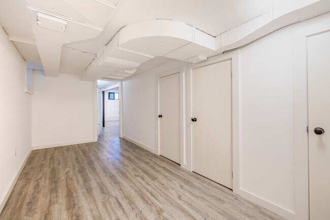 Building Photo - Charming home with a finished basement and...