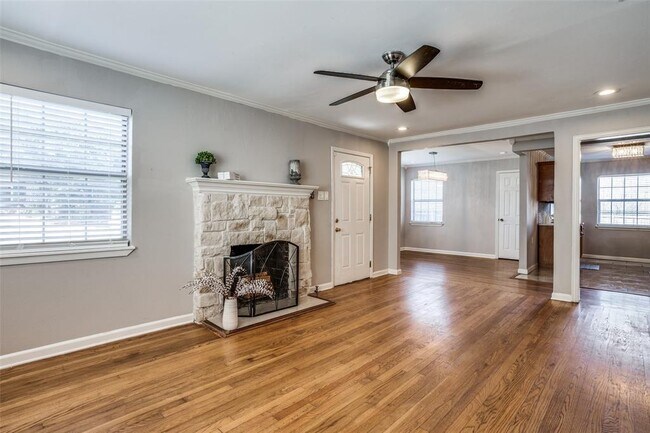 Building Photo - 1026 Cliffdale Ave