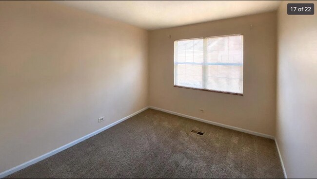 Building Photo - 353 Ashwood Ct