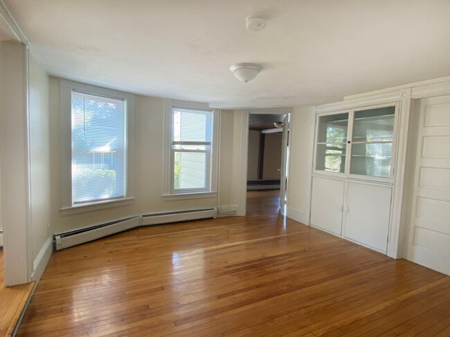 Building Photo - Ashland Street Melrose