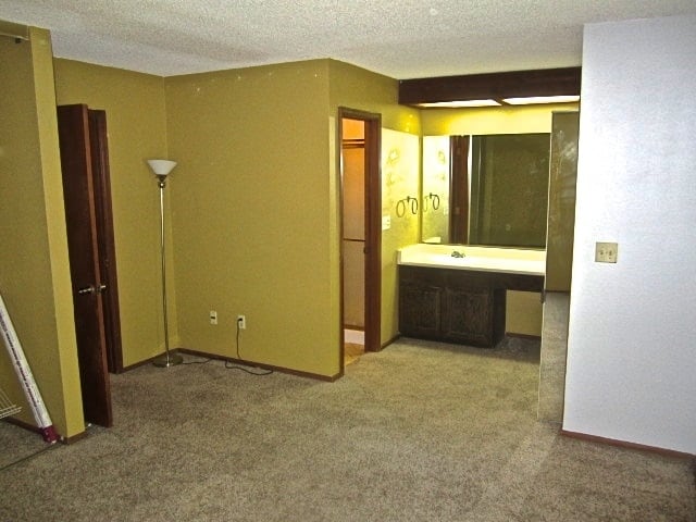 Building Photo - 2643 Grapewood Ln