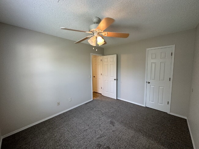 Building Photo - 1306 Cresent St