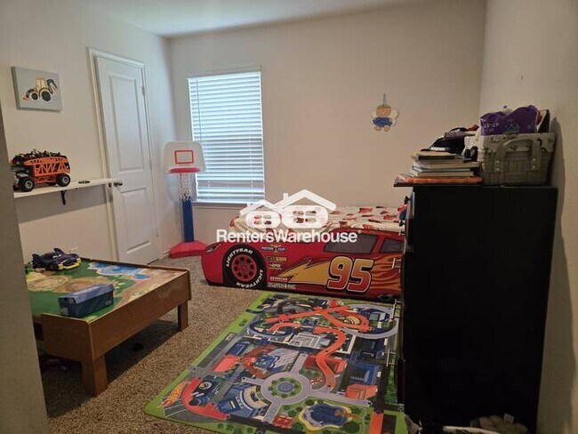 Building Photo - FOR RENT - 4BED 2BATHS - ROYSE CITY/JOSEPH...
