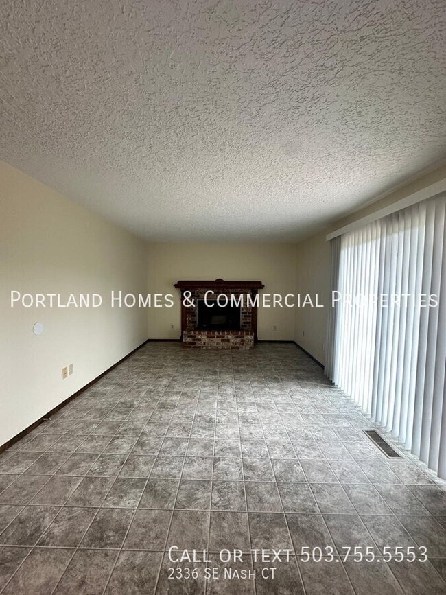 Building Photo - 2336 SE Nash Ct