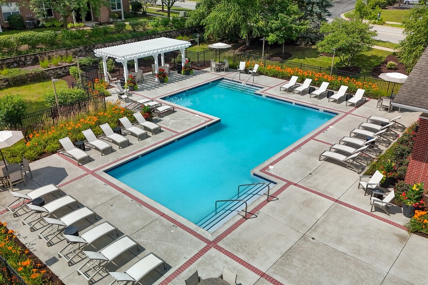 Building Photo - Thornberry Woods Apartment Homes