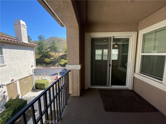 Building Photo - 15651 Vista Way