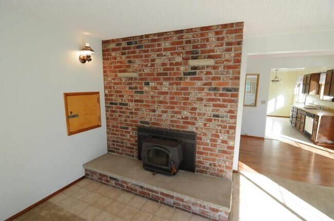 Building Photo - 3 bedroom in Renton WA 98059