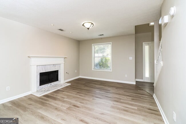 Building Photo - 2915 Dogwood Creek Pkwy NW