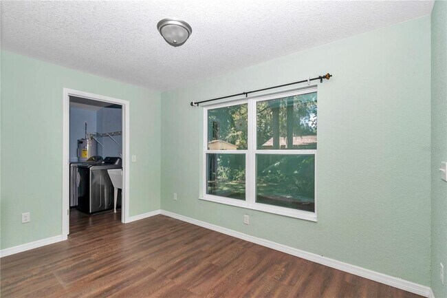 Building Photo - 70 SE 81st Pl