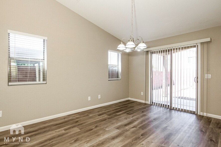 Building Photo - 3412 W Fraktur Rd