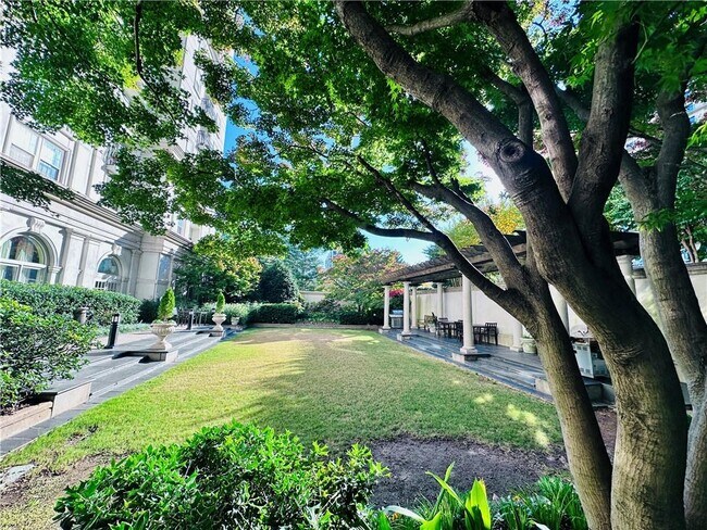 Building Photo - 199 14th St NE