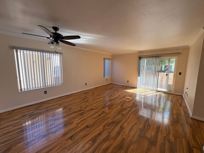 Building Photo - COMING SOON! 55 Community Condo no shared walls