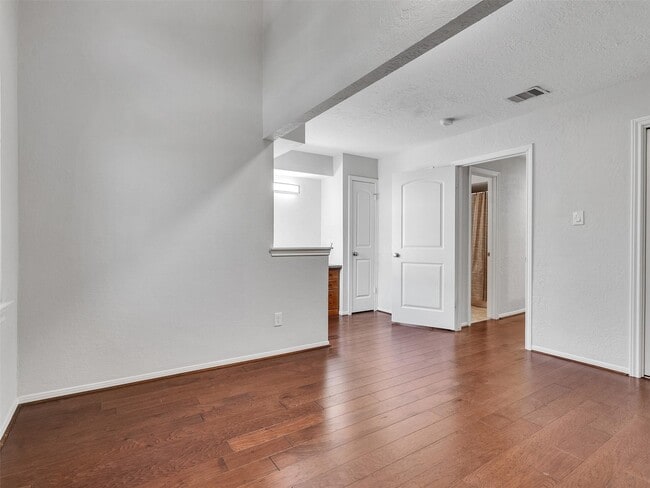 Building Photo - 656 N Eldridge Pkwy