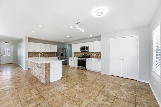 Building Photo - 9602 Tree Sparrow Ln