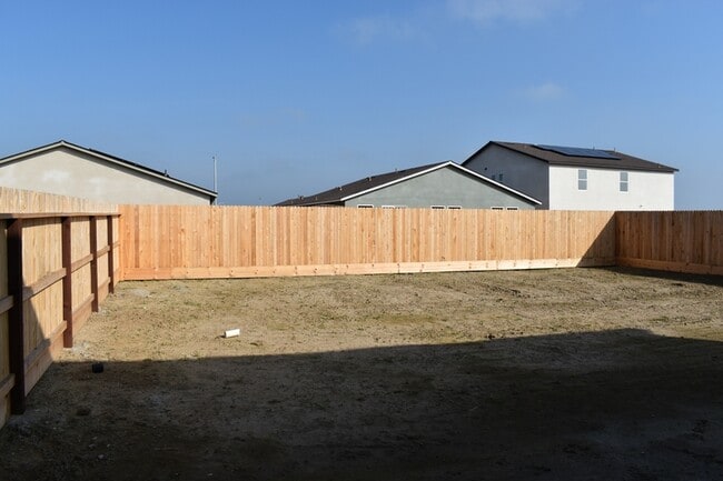 Building Photo - 4649 Jema Wy