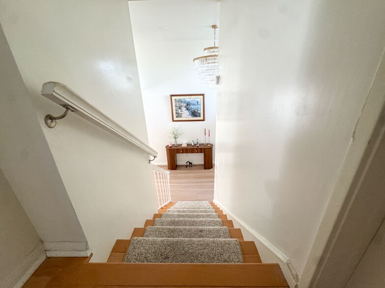 Building Photo - 2926 W 227th St