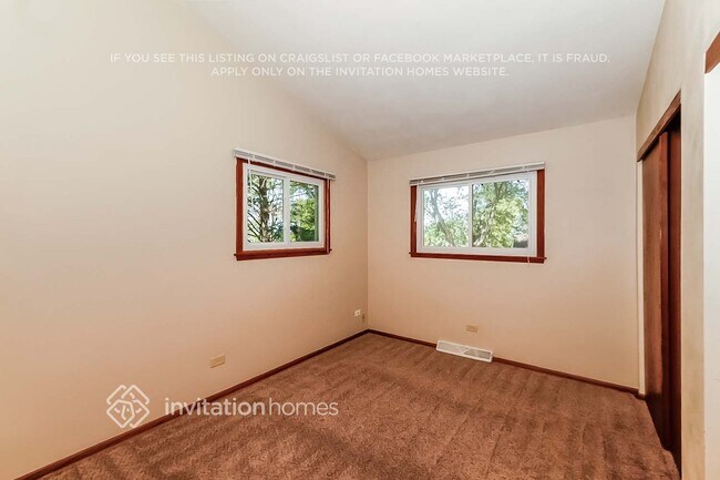 Building Photo - 2442 Jansen Ave