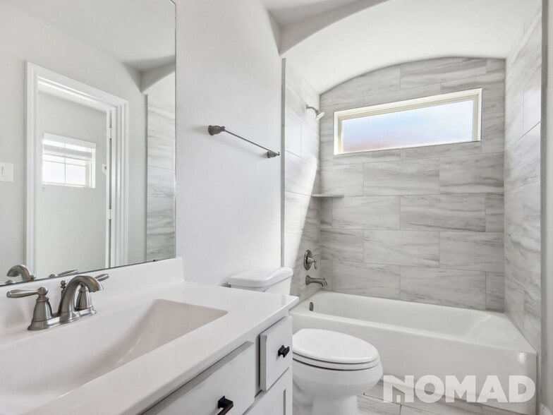 Building Photo - 23602 Persimmon Crk Ln