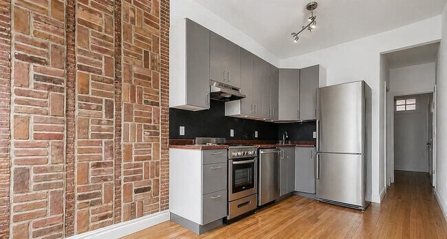 Building Photo - 105 Wilson Ave