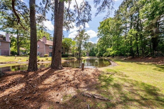 Building Photo - 2 Bedroom 1 Bath Condo in The Park at Rive...