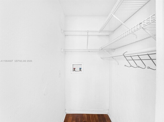 Building Photo - 1027 Pennsylvania Ave