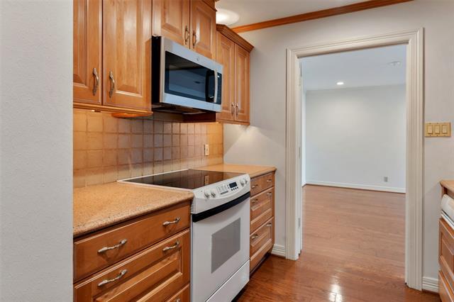 Building Photo - 6335 W Northwest Hwy