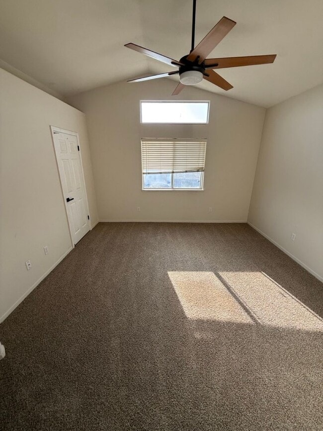 Building Photo - Charming 4-Bedroom Home in the Riverlakes Community