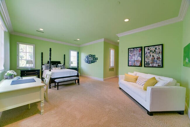 Building Photo - 16889 Camino Lago De Cristal