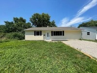 Building Photo - Section 8 Welcome