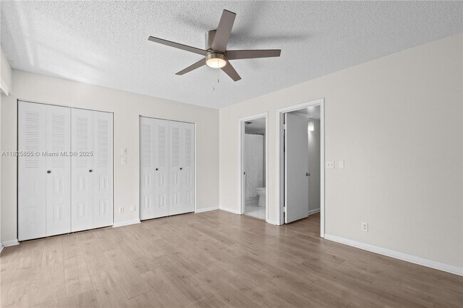 Building Photo - 100 SW 132nd Way