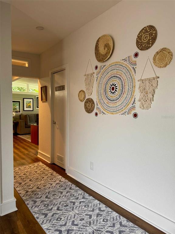 Building Photo - 3012 Grand View Ave