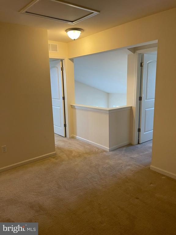 Building Photo - 241 Rossnakill Rd