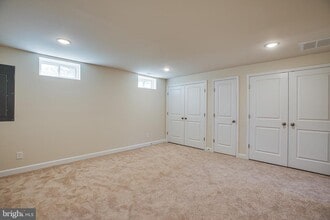 Building Photo - 20 Andrews Pl