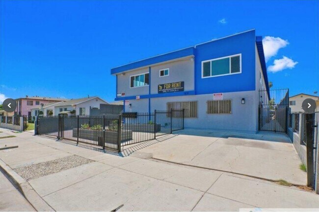 Building Photo - 1040 W 91ST ST