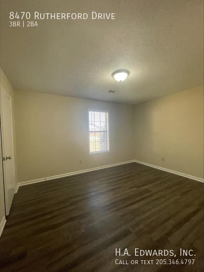 Building Photo - 8470 Rutherford Dr