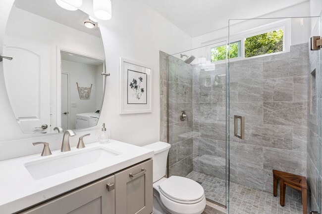 Building Photo - Bungalow In Huntington Beach