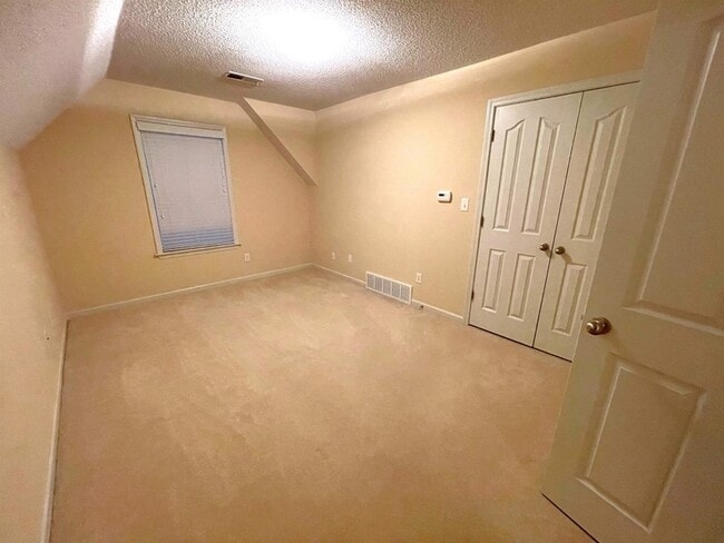 Building Photo - 4965 Shaws Ridge Trail