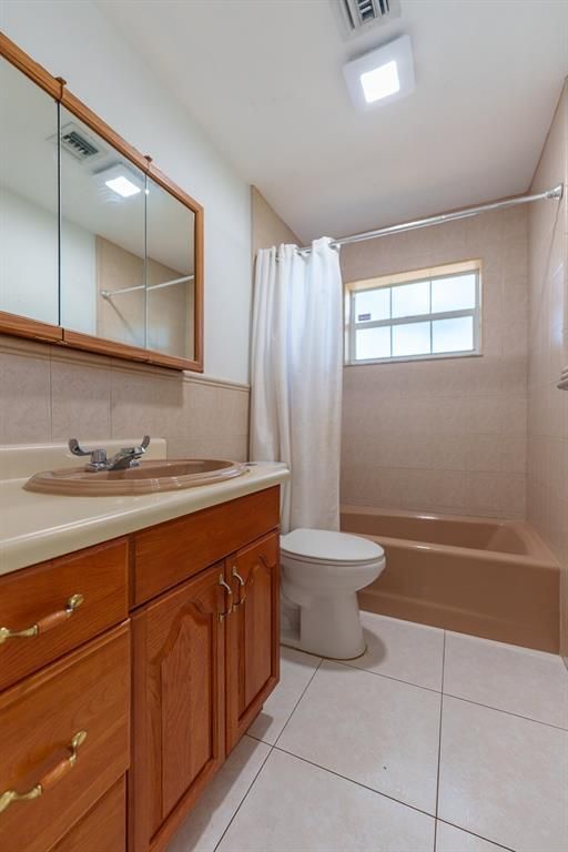 Building Photo - 2011 N 43rd Ave