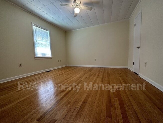 Building Photo - 12070 Karen Dr