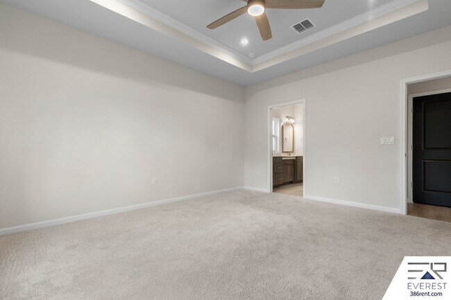 Building Photo - 249 Montgomery Ct