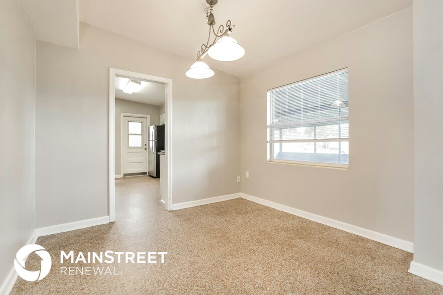 Building Photo - 4310 Yorkshire Ln