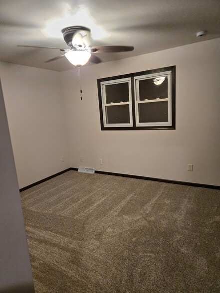 Building Photo - 773 Wanda Ave