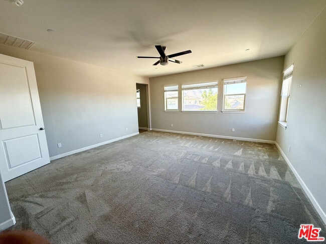 Building Photo - 27641 Trawler Ct