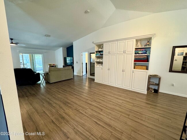 Building Photo - 3850 Aria Dr
